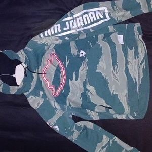Mens large green jordan hoodie